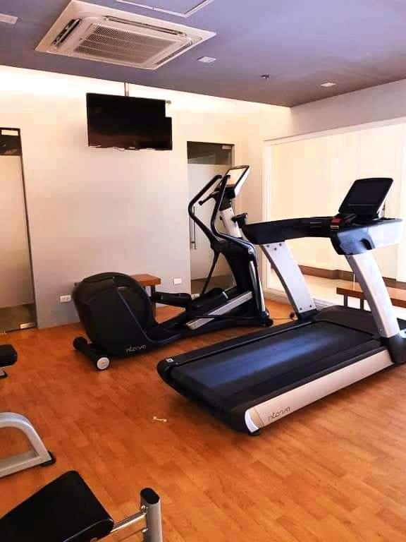 The Palm Tree Condotel Manila Airport Екстер'єр фото